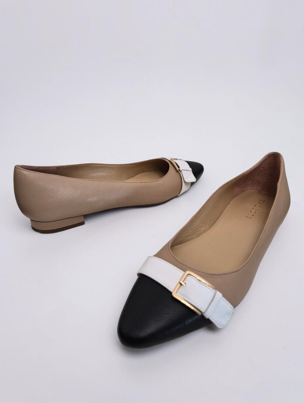 Talbots Edison Cap Toe Tan Black Pointed Leather Flats 9.5 two tone Preppy